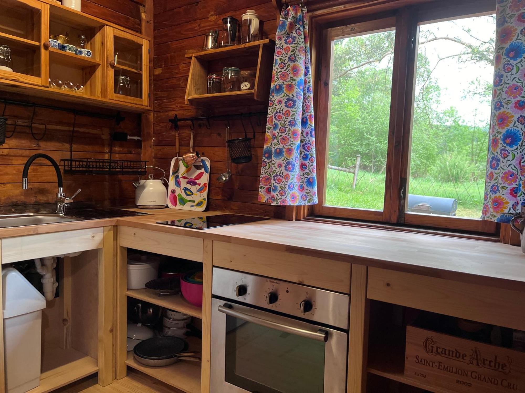 Drewniany Domek Bb Nad Rzeka Powrożnik 外观 照片